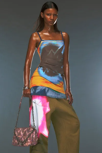 Look 16